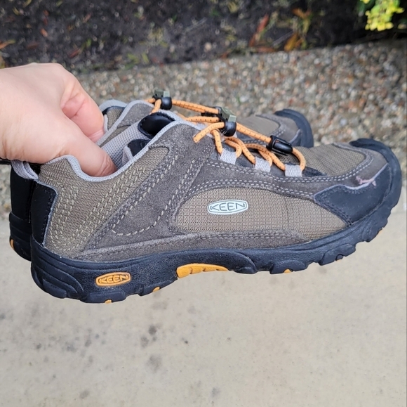 KEEN 1014170 Athletic Hiking Shoes Green Toggle Laces Waterproof Sz 3 - Picture 1 of 15